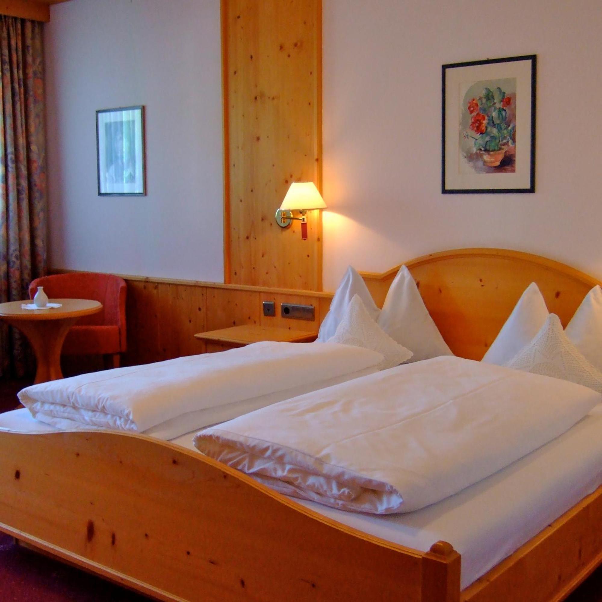 Hotel Tyrol فونيس المظهر الخارجي الصورة